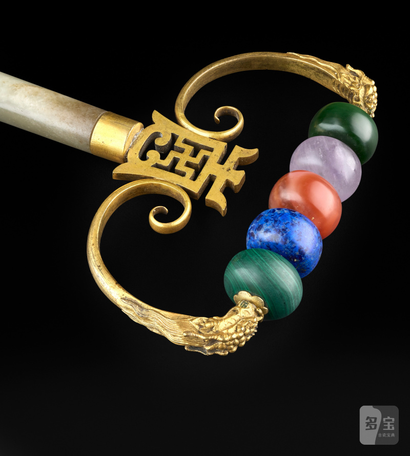 ROULEAU DE MASSAGE EN BRONZE DORÉ, JADE CÉLADON, MALACHITE, CORNALINE ET TOURMALINE  CHINE, DYNASTIE QING (1644-1911) - 图4